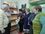 Обзор литературы у книжно-иллюстративной выставки: «Женщина ручной выработки»