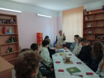 Тематический мастер-класс по изготовлению традиционной народной куклы «Крупеничка» из цикла «Кукольный сундучок»